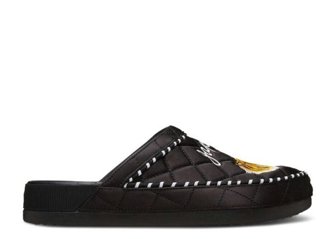 BEAMS x Dylan Clog “Sukajan” BEAMS x Dylan Clog “Sukajan”