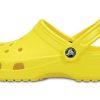 Crocs Classic Crocs Beach Unisex ανοιχτό κίτρινο σανδάλια 10001-7C1