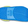 Αθλητικά μπλε πέδιλα Crocs (PS) με αστεία σχέδια με επίπεδη τακούνι 207074-4JL Αθλητικά μπλε πέδιλα Crocs (PS) με αστεία σχέδια με επίπεδη τακούνι 207074-4JL
