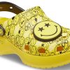 Crocs (WMNS) X Smiley Classic Clog Χονδρή σόλα Χαμογελαστή Πρόσωπο σύννεφα Σανδάλια Κίτρινο Μαύρο 207233-90H Crocs (WMNS) X Smiley Classic Clog Χονδρή σόλα Χαμογελαστή Πρόσωπο σύννεφα Σανδάλια Κίτρινο Μαύρο 207233-90H