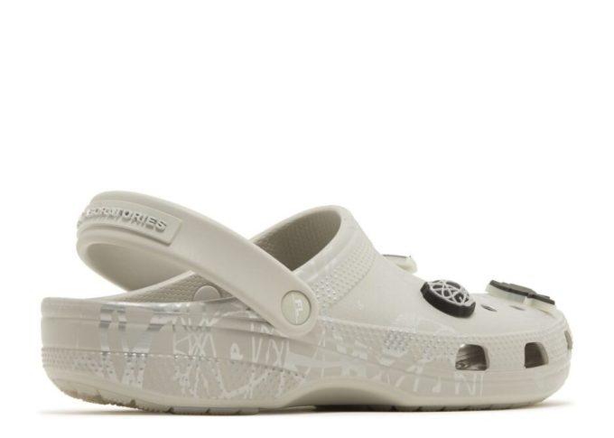 Futura Laboratories x Classic Clog “Pearl White” Futura Laboratories x Classic Clog “Pearl White”