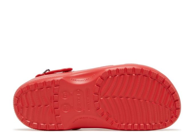 Karol G x Classic Clog “Metal Hearts” Karol G x Classic Clog “Metal Hearts”