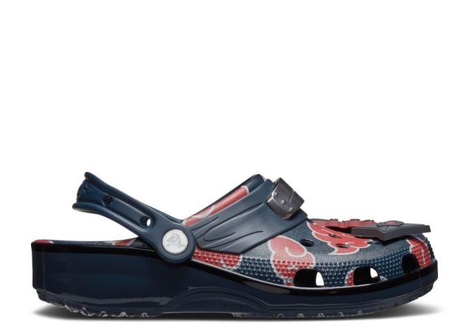 Naruto Shippuden x Classic Clog “Itachi” Naruto Shippuden x Classic Clog “Itachi”
