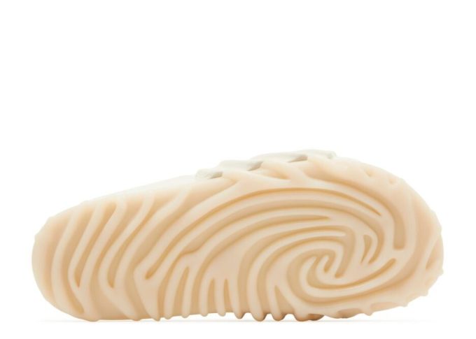 Salehe Bembury x Pollex Slide “Parsnip” Salehe Bembury x Pollex Slide “Parsnip”