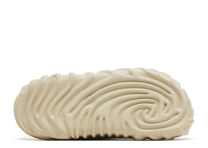 Salehe Bembury x Saru Clog “Ginger” Salehe Bembury x Saru Clog “Ginger”