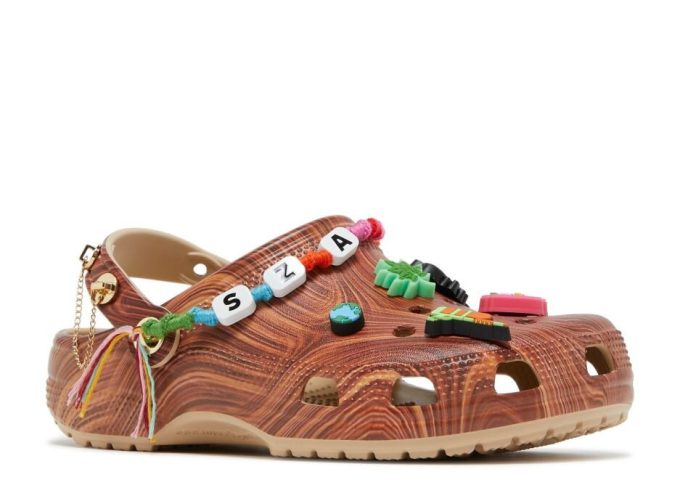 SZA x Wmns Classic Clog “Woodgrain” SZA x Wmns Classic Clog “Woodgrain”