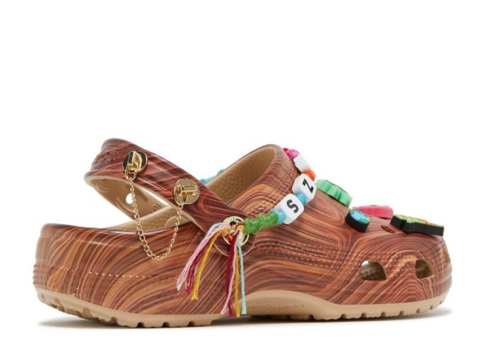SZA x Wmns Classic Clog “Woodgrain” SZA x Wmns Classic Clog “Woodgrain”