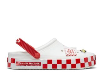 toy story x clog pizza planet 1 330x235 - Toy Story x Clog &epsilon;&kappa;&tau;ό&sigmaf; &gamma;&eta;&pi;έ&delta;&omicron;&upsilon; "Pizza Planet"